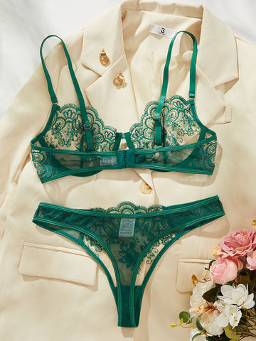 Women’s Sexy Green Lingerie Set – Mesh Eyelash Lace Bralette & Panties | NOMV