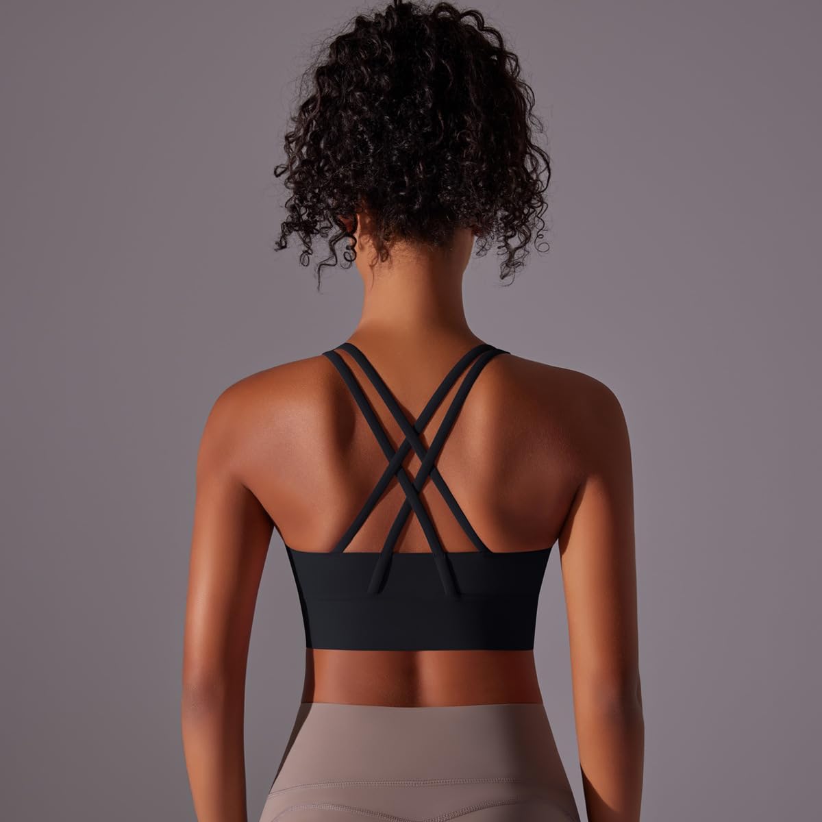 NOMV™ Women's Lightweight Breathable Seamless Medium Support Padded Sports Bra Cross Back Yoga,Jogging,Fitness