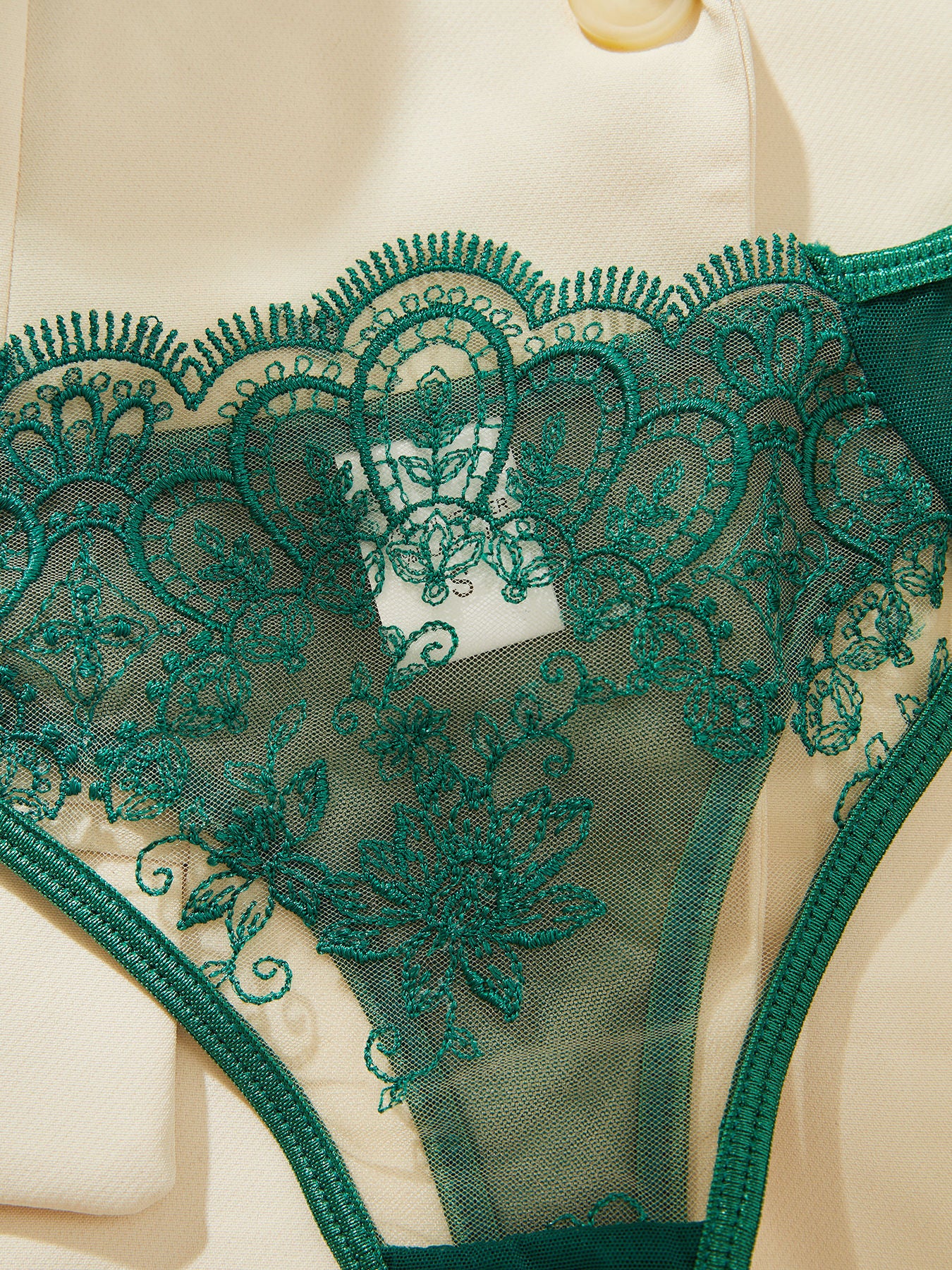 Women’s Sexy Green Lingerie Set – Mesh Eyelash Lace Bralette & Panties | NOMV
